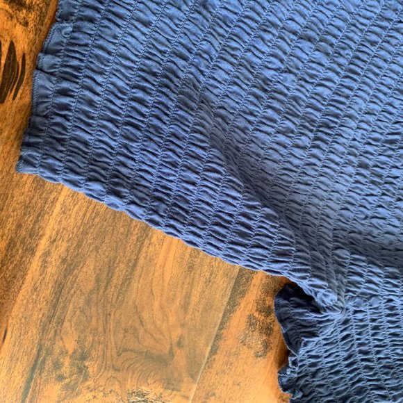 Off-the-shoulder ruffled purple crop top - Picture 2 of 5